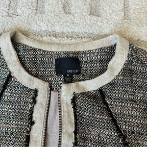 Blazer brand Greylin Size M. Like New